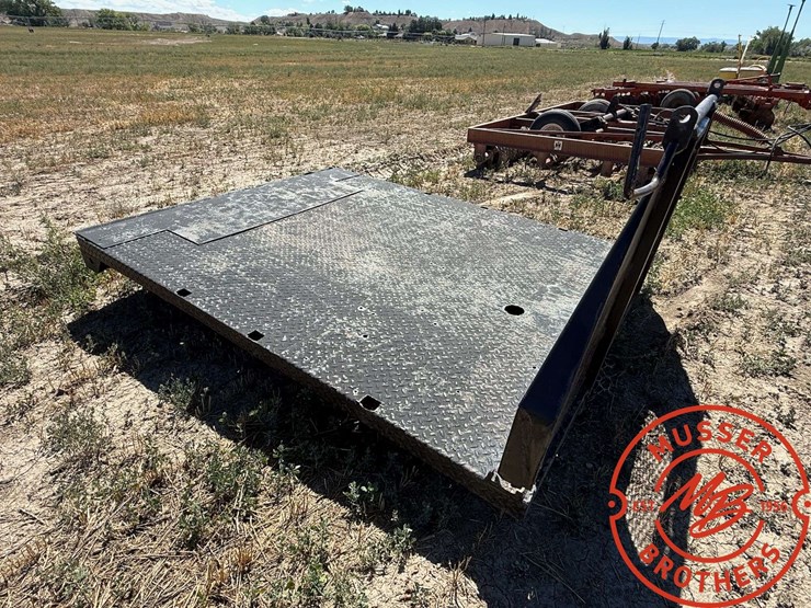 steel-pickup-flatbed-image-3