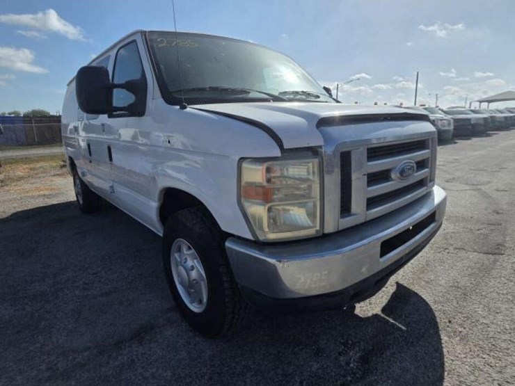 2008-ford-e150-image-2
