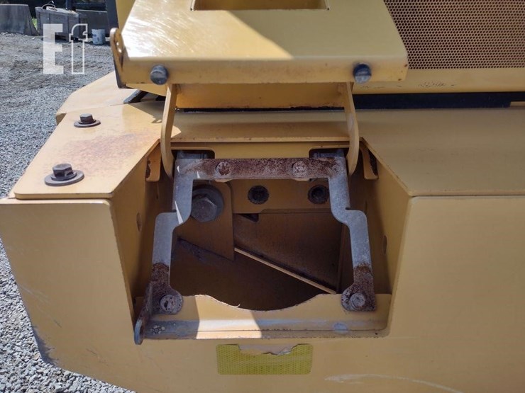 2017-deere-524kii-image-33