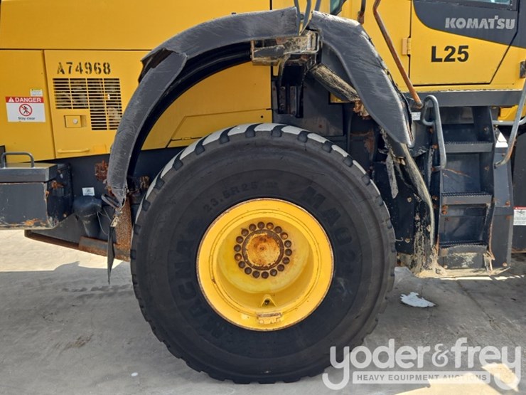 2019-komatsu-wa380-8-image-12