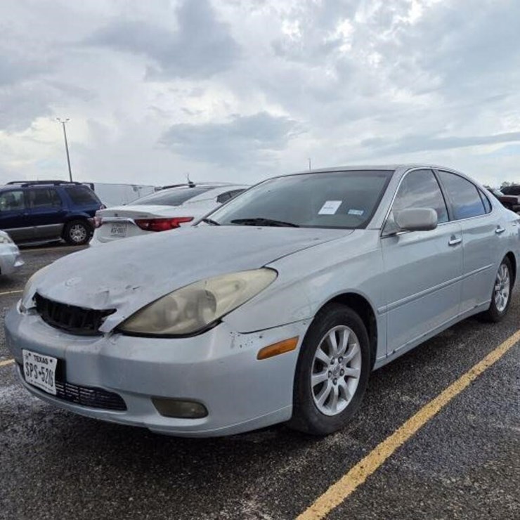 02 LEXS 4D JTHBF30G220012982