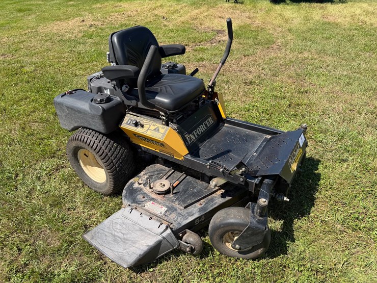 #2488-•-2007-cub-cadet-enforcer-mower-image-3