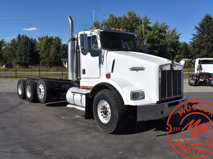 1999-kenworth-t800b-image-12