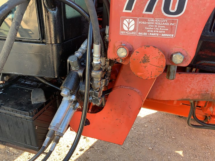 new-holland-7740-image-22