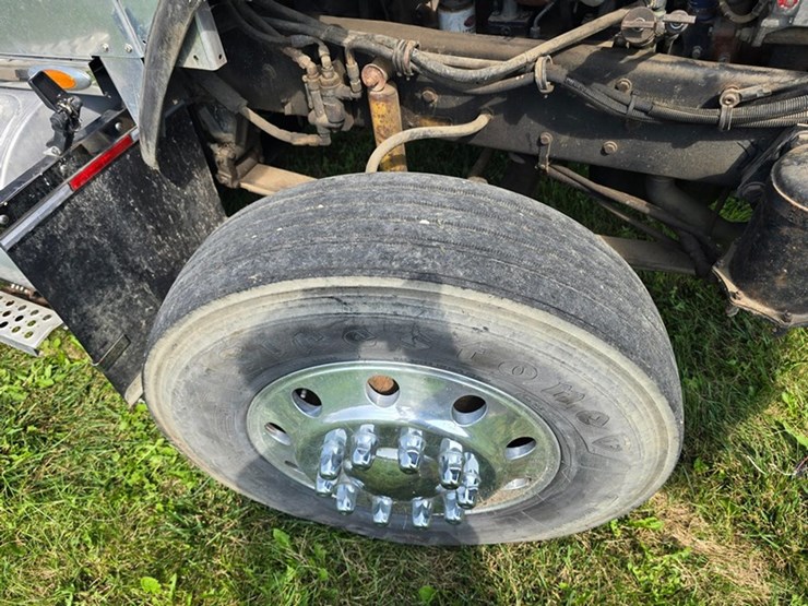 1996-kenworth-t800b-image-23
