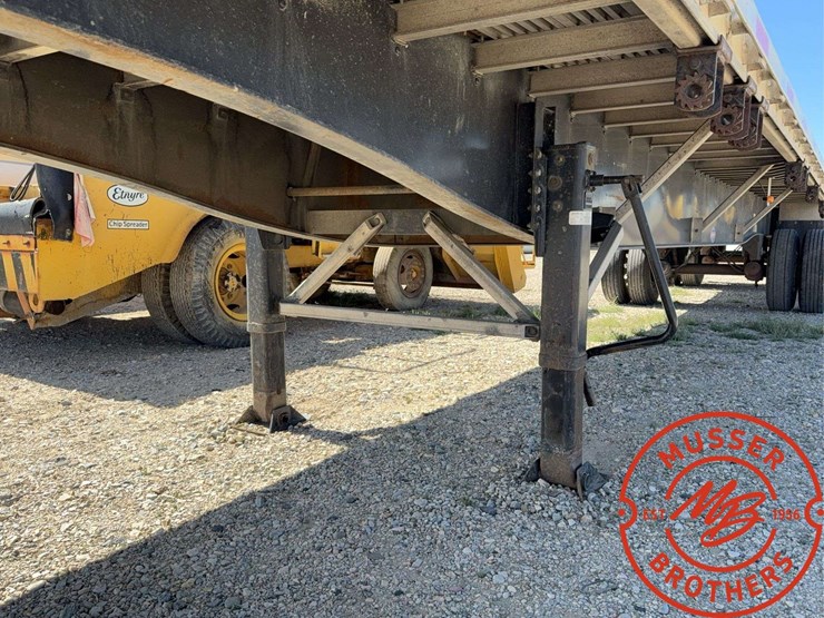 2020-utility-flatbed-image-20