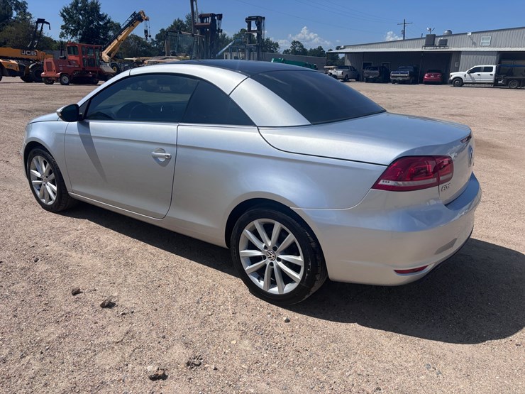 #46090-•-2013-volkswagon-eos-2.0-tsi-image-4