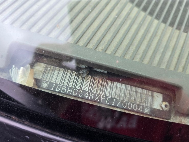 #2069-•-1993-chevrilet-3500-cheyanne-stake-body-truck-image-42