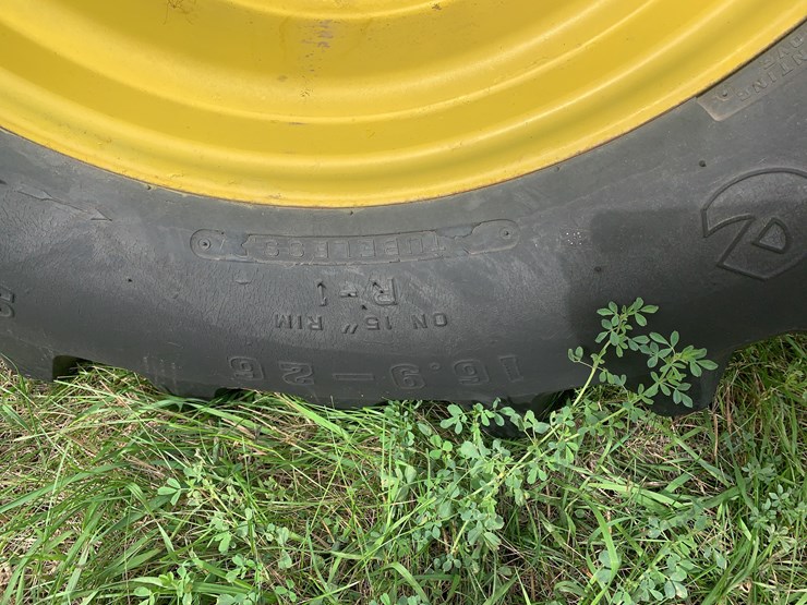 2000-john-deere-9550-image-32