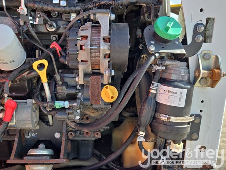 2017-bobcat-t590-image-36