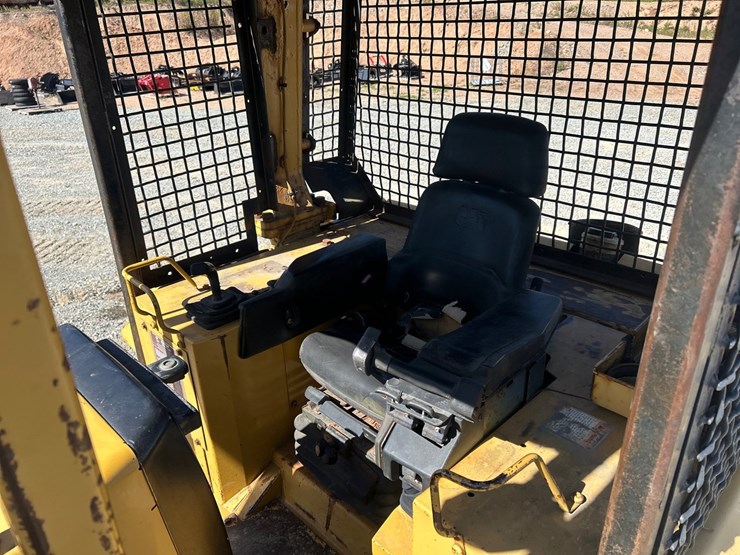 caterpillar-d6m-image-43