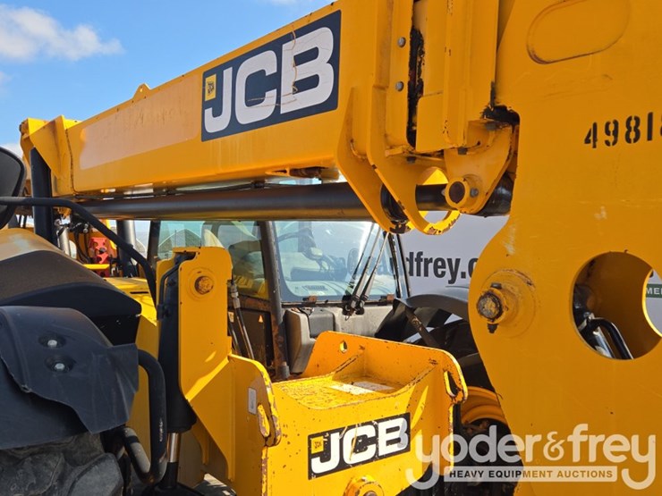 2017-jcb-507-42-image-24