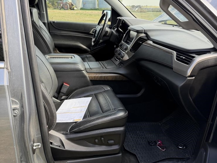 2018-gmc-yukon-denali-image-38