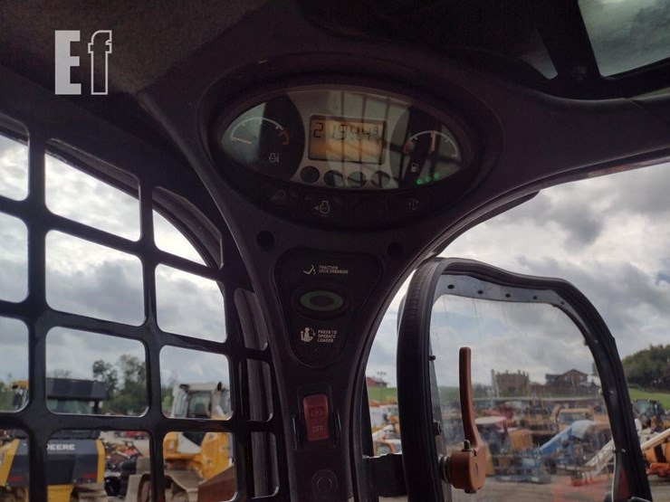 bobcat-t870-image-7