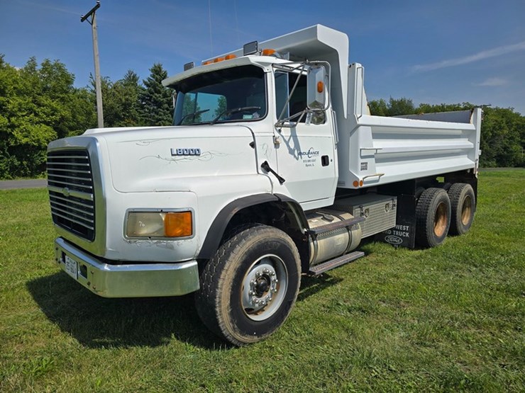 1995-ford-l8000-image-1