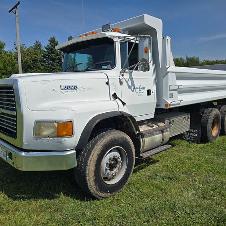 1995 FORD L8000