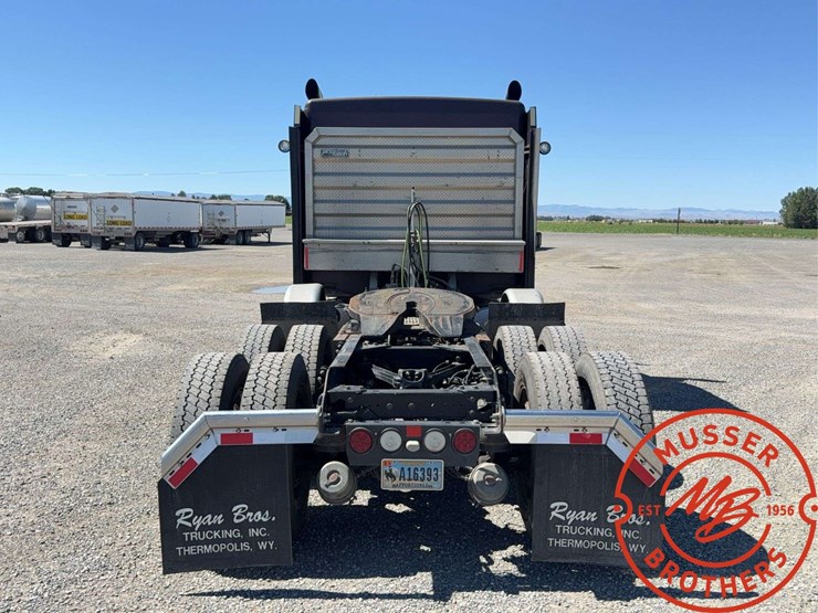 2009-kenworth-t800-image-4