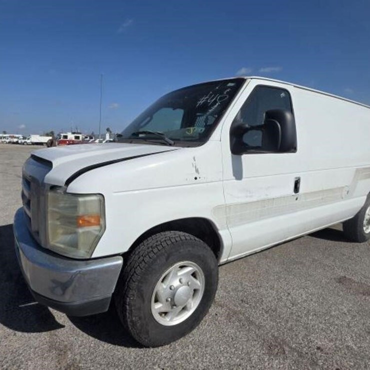 2008 FORD E150