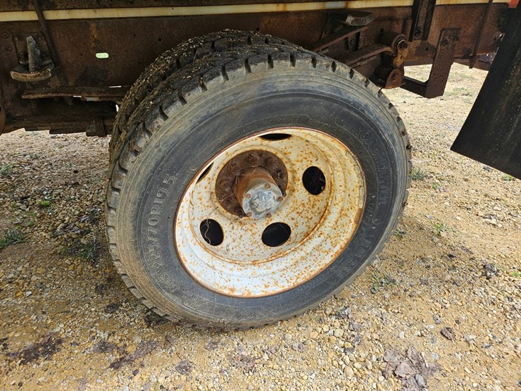 chevrolet-3500-image-35