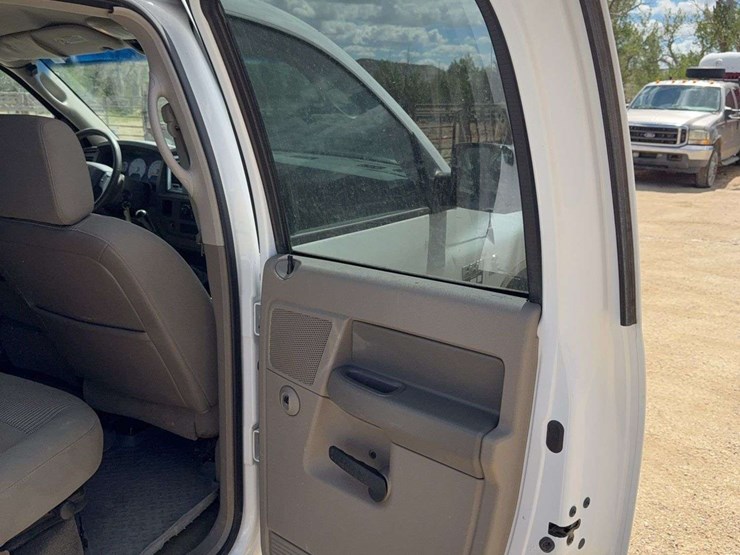 2007-dodge-ram-3500-image-15