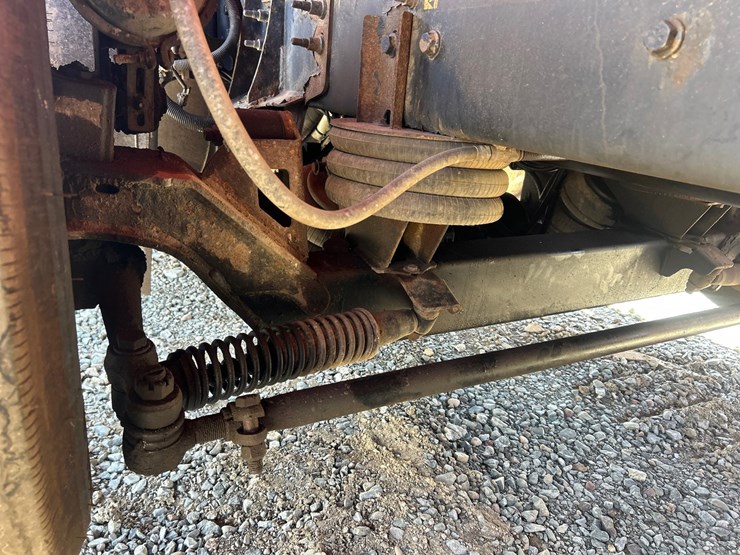 2020-international-hv613-image-33