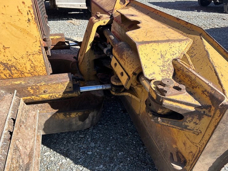 caterpillar-d5m-image-17
