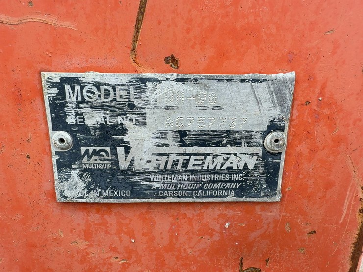 mq-whiteman-wm-90-tow-behind-mortar-mixer-image-10