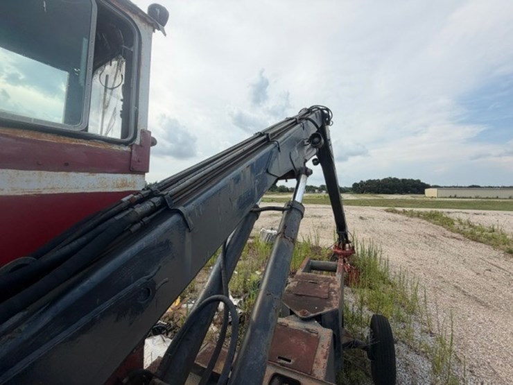 #40120-•-prentice-knuckleboom-loader-for-parts/repair-image-63