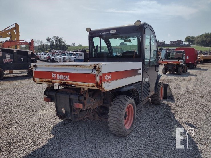 2021-bobcat-toolcat-5600-image-41
