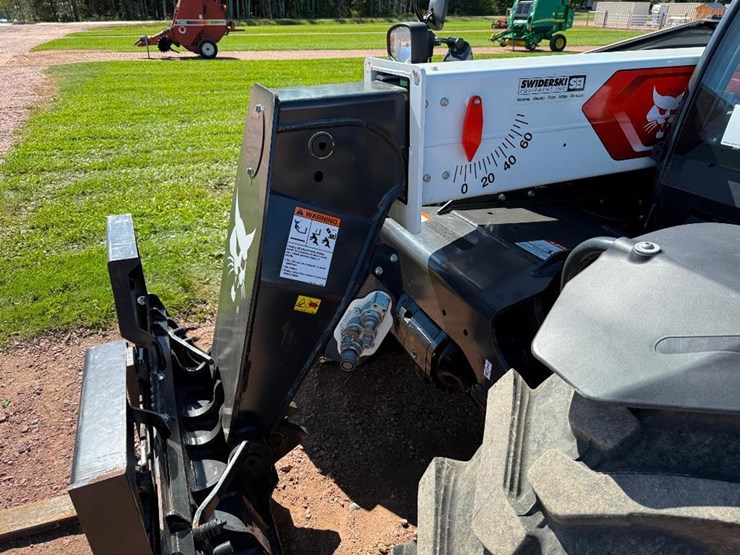 2021-bobcat-tl619-image-30