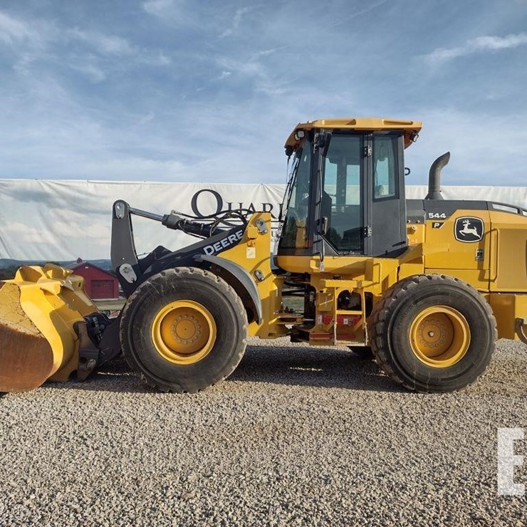 DEERE 544 P-TIER