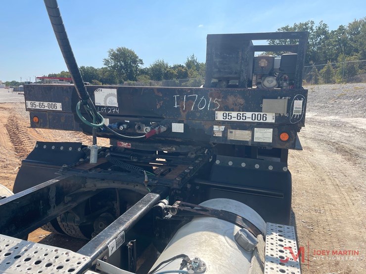 2000-trail-king-tk70sa-482-sliding-axle-trailer-image-8
