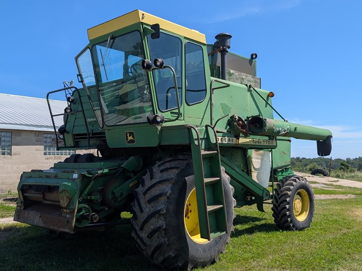 1978-john-deere-7700-image-1