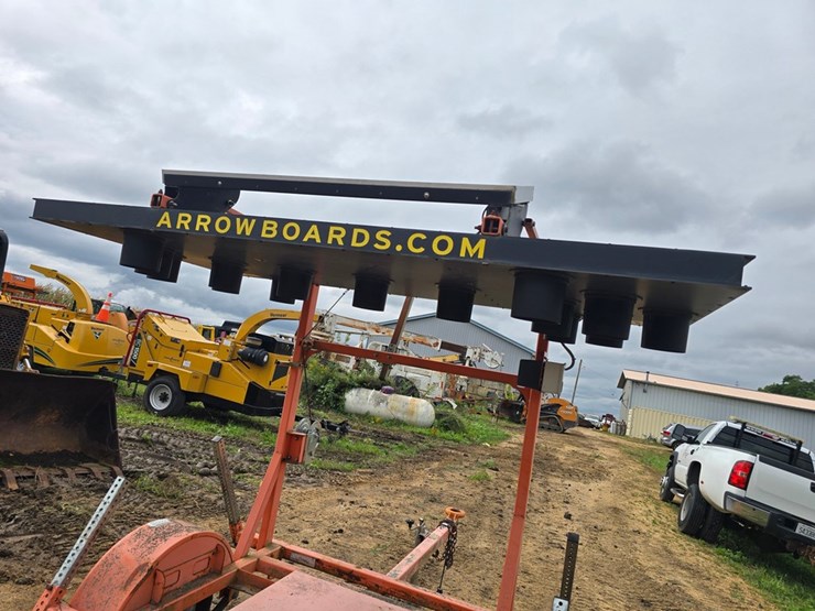 #2063-•-wanco-towable-sign-board-image-19