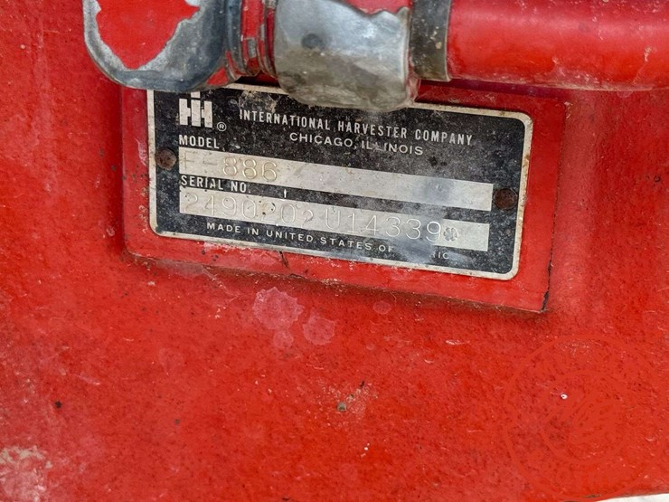 1978-international-886-tractor-image-19