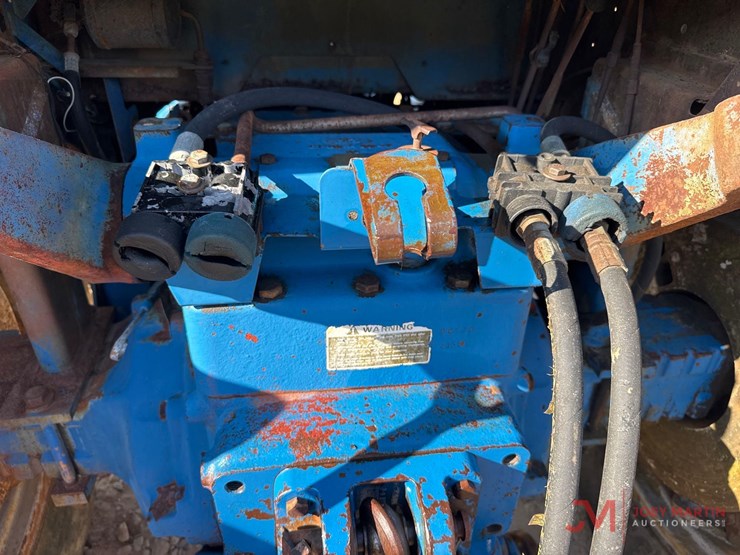 ford-tractor-image-11