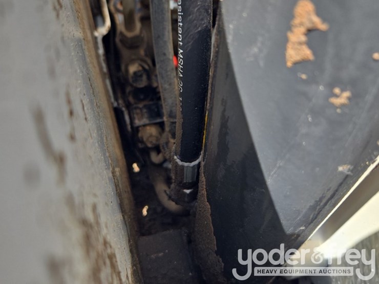 2016-bobcat-t590-image-30