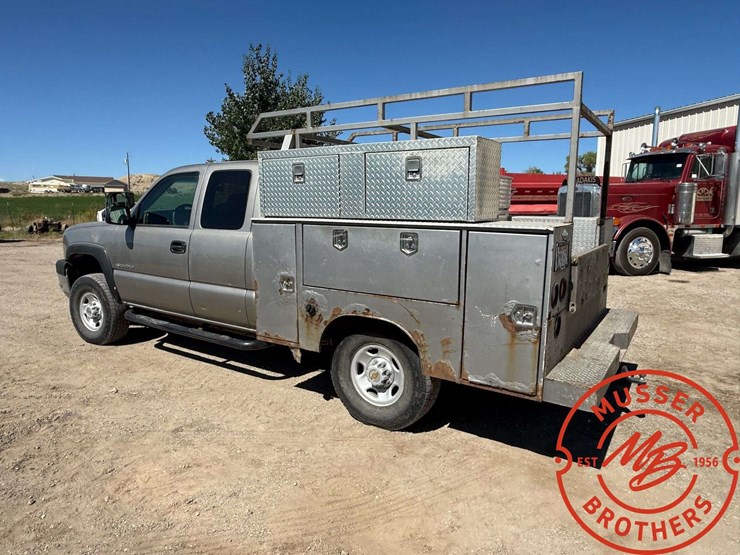 2003-chevrolet-2500hd-image-4