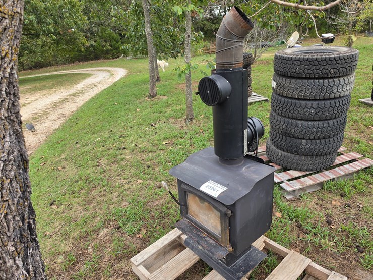 #25261-•-cfm-corporation-wood-stove-image-1