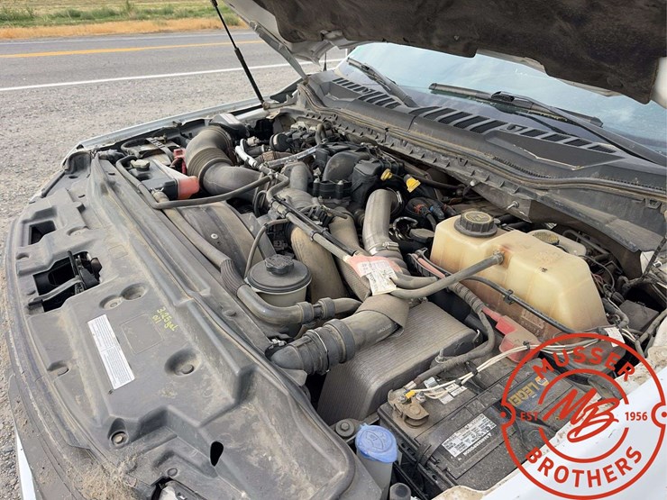 2017-ford-f550-image-34