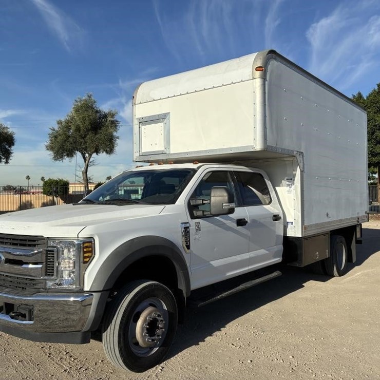 2018 FORD F550 XLT