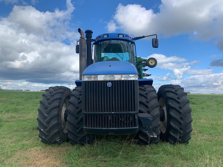 2004-new-holland-tj375-image-2