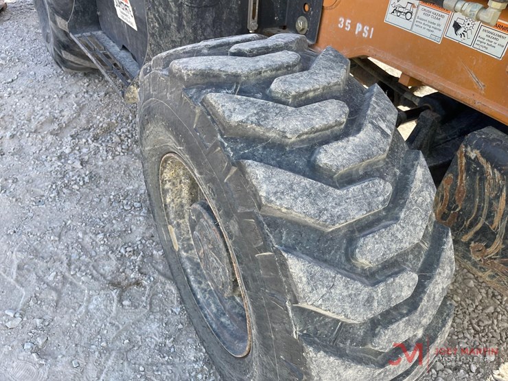 2020-case-580n-ep-loader-backhoe-image-9
