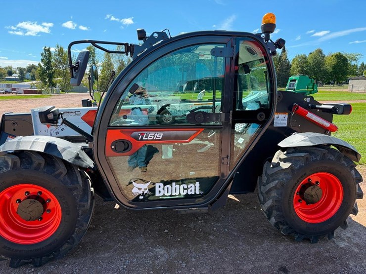 2021-bobcat-tl619-image-16