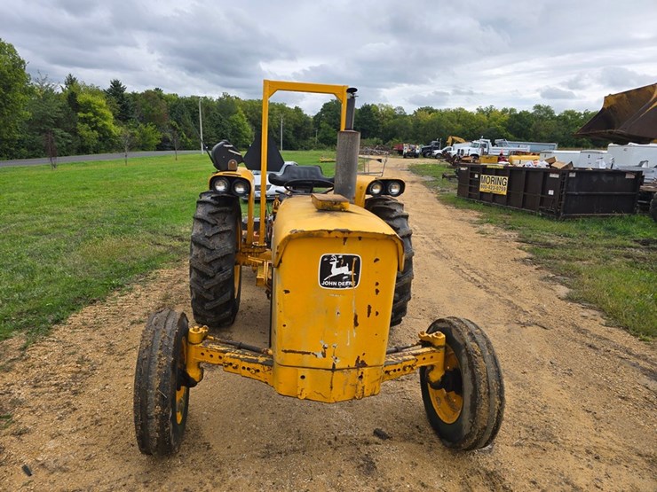 #2039-•-john-deere-tractor-image-8