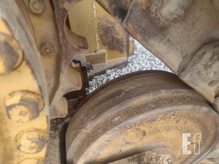 caterpillar-d6r-image-15