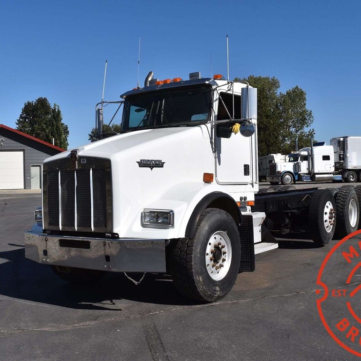 1999 KENWORTH T800B