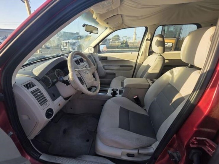 2008-ford-escape-image-5