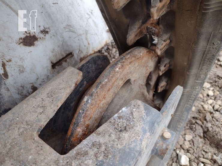 2019-bobcat-mt85-image-9