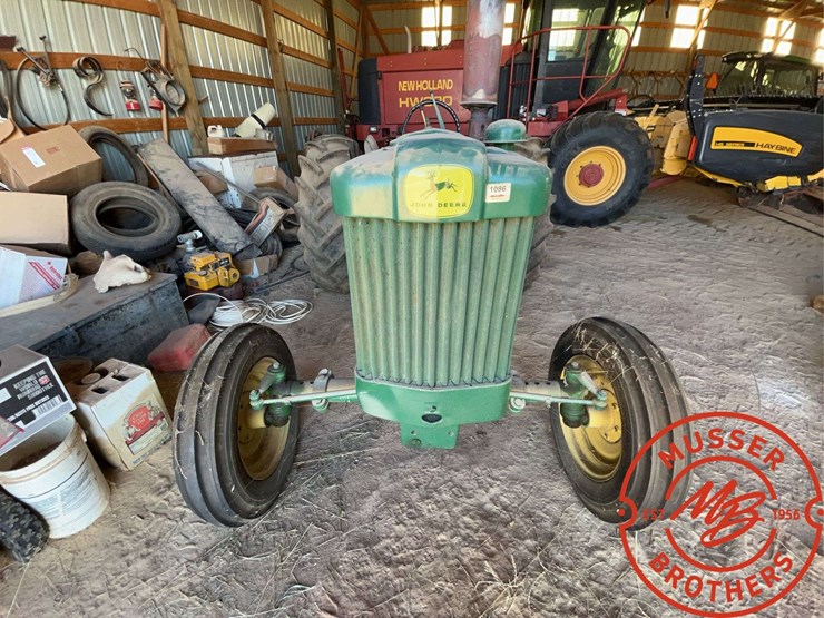 1955-john-deere-40-image-2